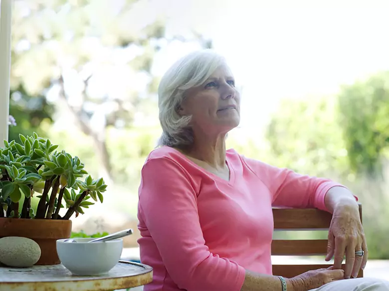 Hemorragia posmenopáusica - causas, síntomas, diagnóstico, tratamiento 