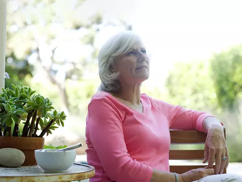 Hemorragia posmenopáusica - causas, síntomas, diagnóstico, tratamiento