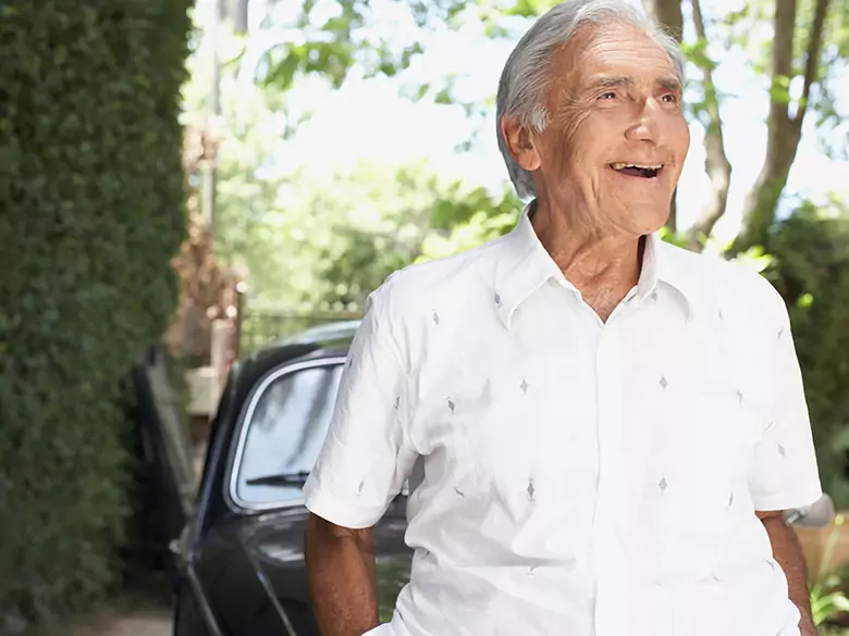 Dentaduras postizas: ¿cómo cuidarlas correctamente?