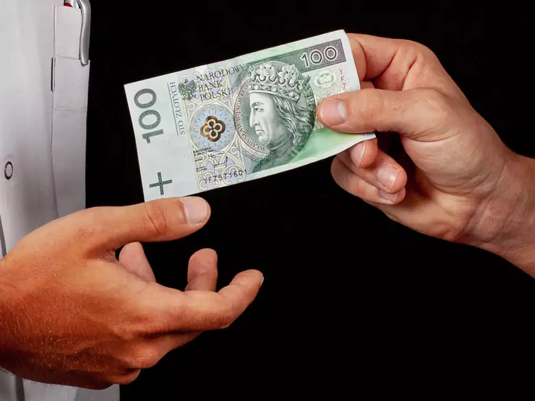 ¿Cómo enseñar a su hijo a ahorrar?