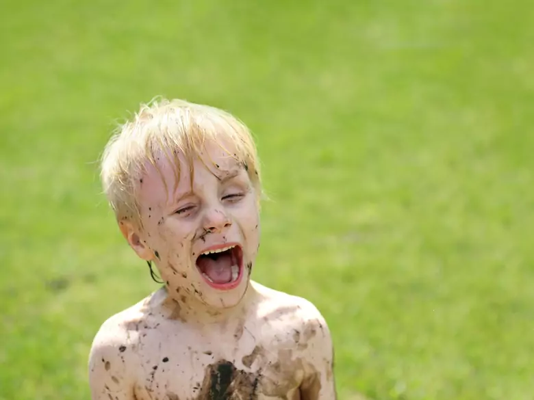 ¿Cuáles son las formas saludables de afrontar la hiperactividad?