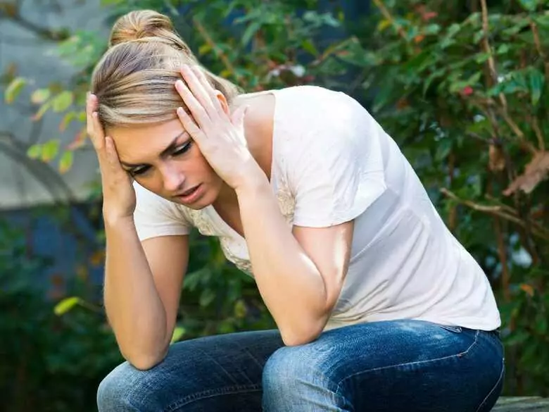 Correlación entre dolor de cabeza y COVID-19