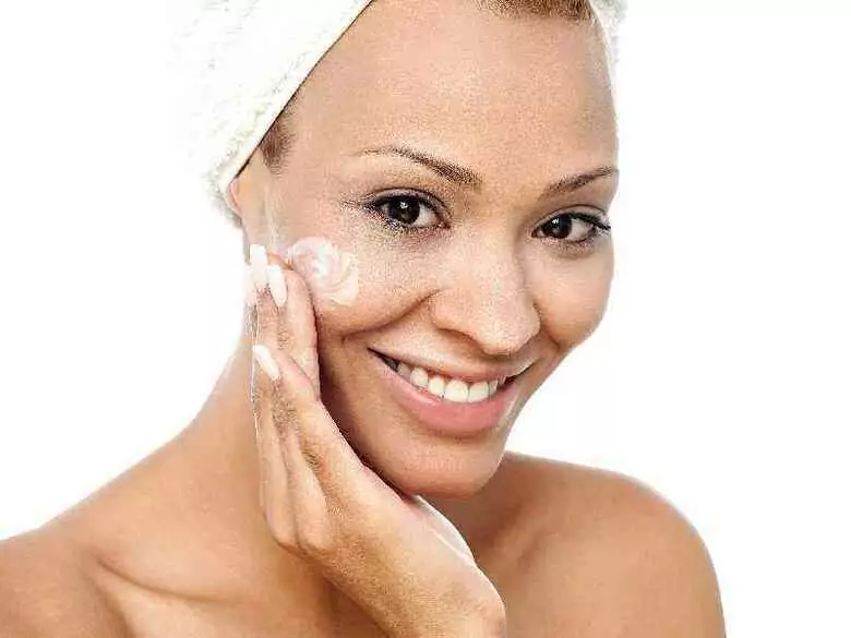 Enfermedades bacterianas purulentas de la piel causadas por estafilococos y estreptococos