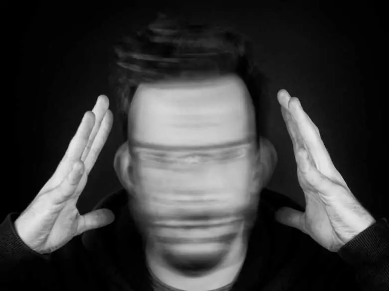 Trastorno afectivo bipolar y astrocitos e interleucina-6