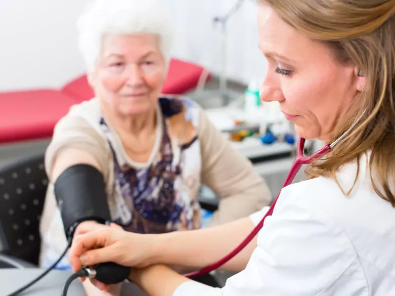 Hipertensión resistente y ecografía