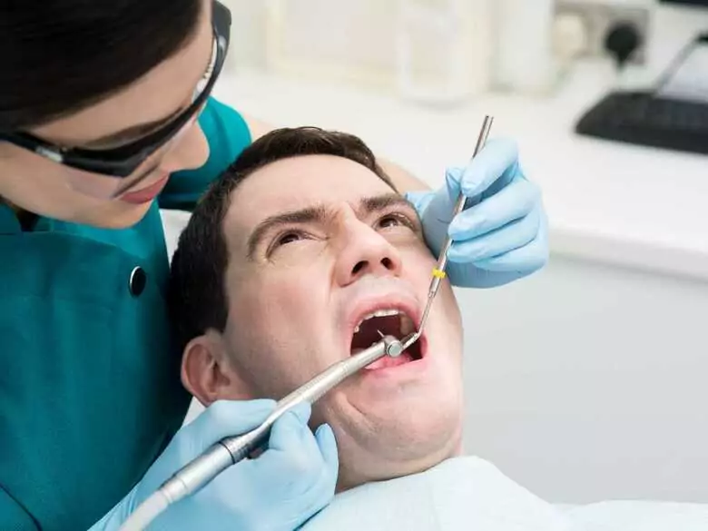 Enfermedades inflamatorias periodontales - fases, causas, diagnóstico, tratamiento