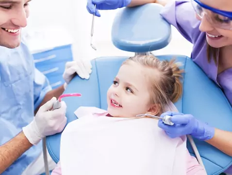 Cuidado dental para bebés y niños