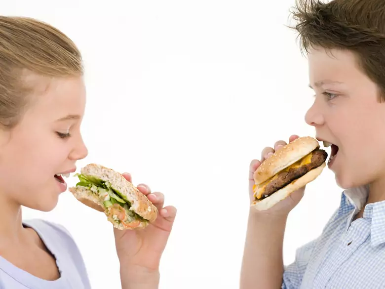 El sobrepeso y la obesidad infantil: las últimas recomendaciones nutricionales