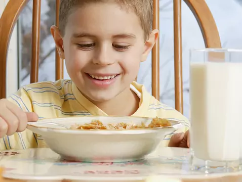 Hidrolizados de suero - sustitutos de la leche en el niño alérgico