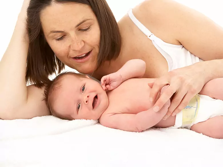 Nevus melanocíticos congénitos