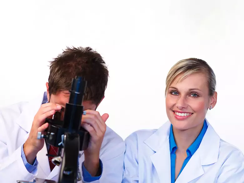 Compuestos de oro como fármacos contra el cáncer