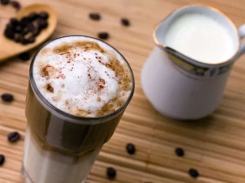 ¿Beber café provoca cáncer?