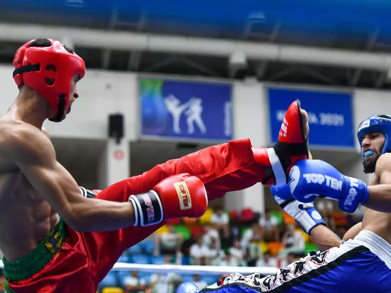 ¿Cuáles son los beneficios de practicar kickboxing?