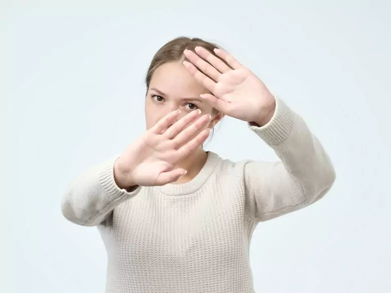 ¿Cuáles son las formas saludables de afrontar la falta de asertividad?