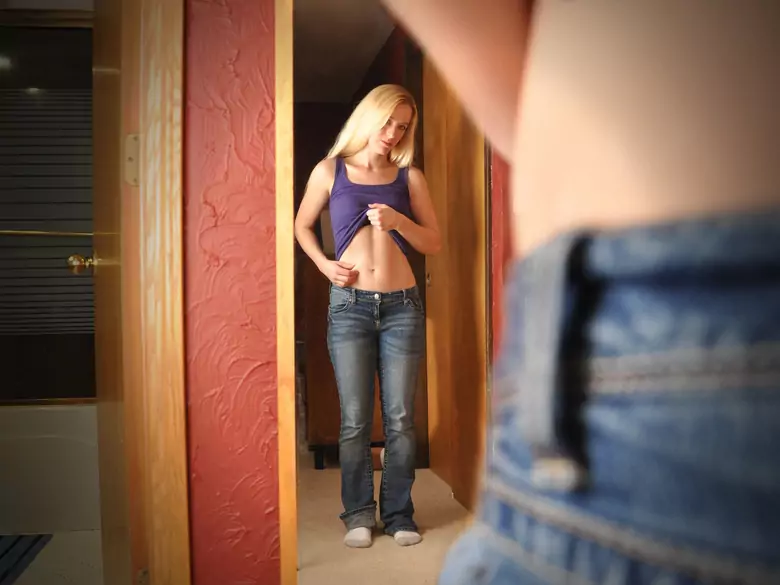 Baja estatura en las mujeres - causas, síntomas, diagnóstico, tratamiento