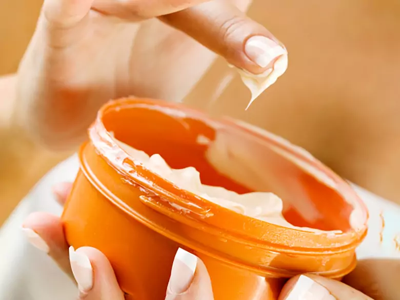 Cosméticos a base de leche - salud natural para nuestra piel