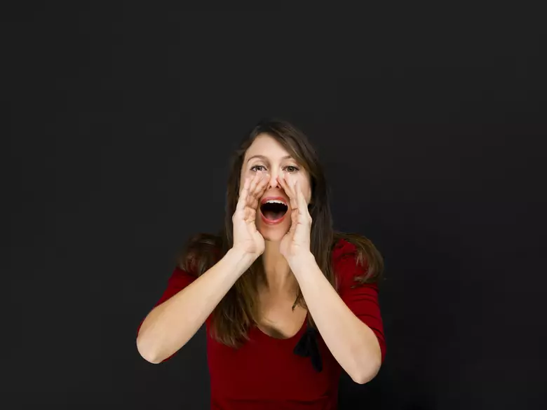 Síntomas inespecíficos del cáncer de ovario en la mujer