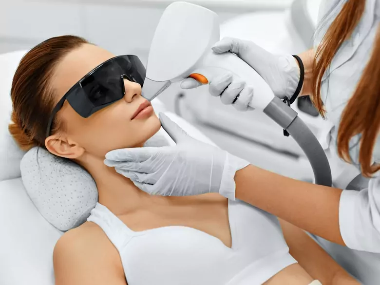 Qué procedimientos de medicina estética no deben realizarse en verano