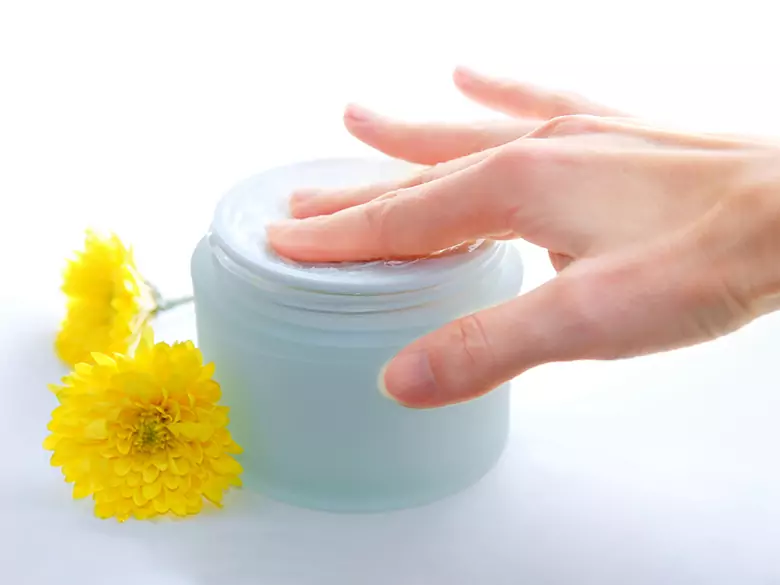 Cremas antiarrugas para hombres y mujeres