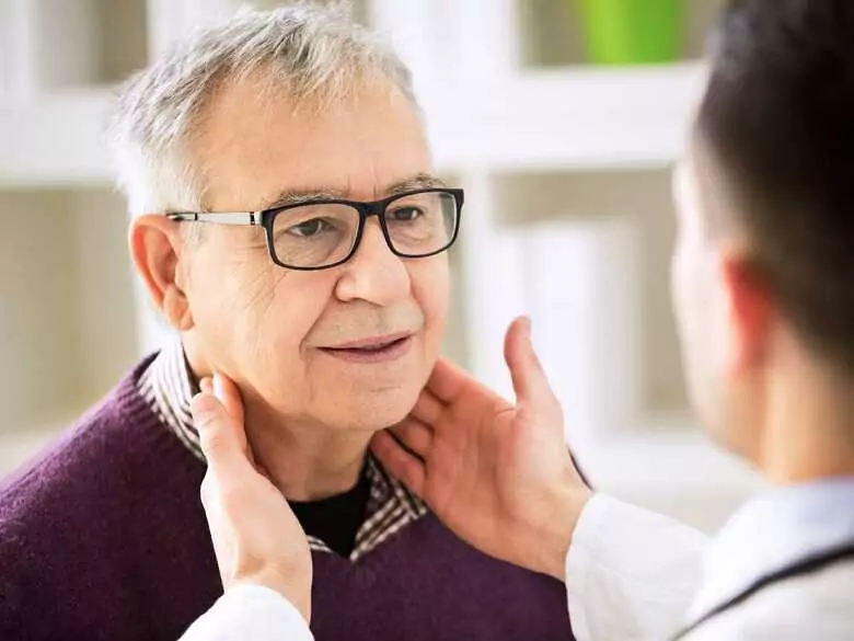 Ronquera: ¿puede tener consecuencias peligrosas?