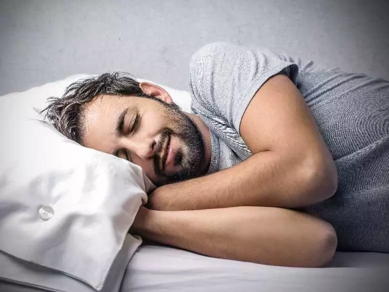 ¿Qué hace nuestro cerebro cuando dormimos?