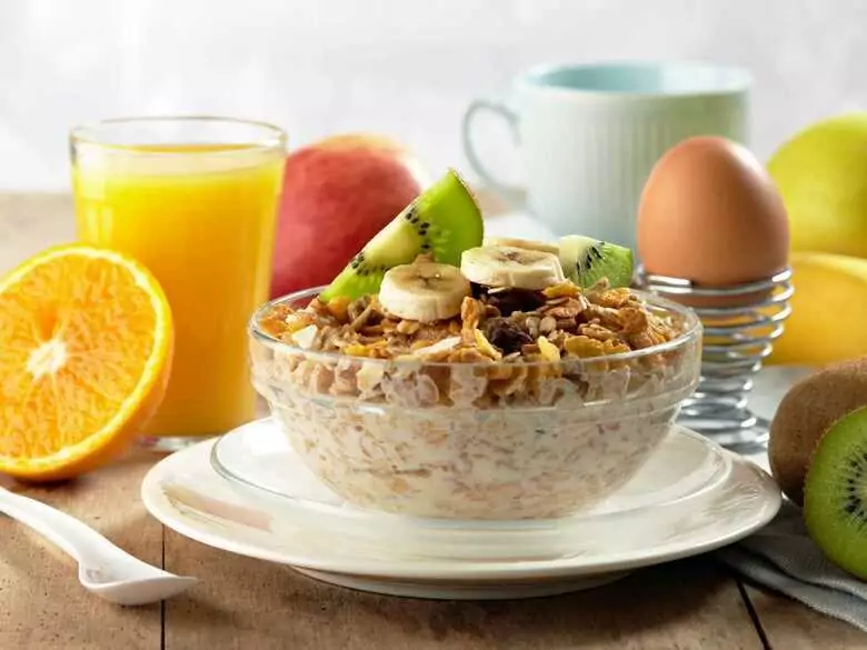 ¿Cuáles son las opciones saludables para el desayuno?