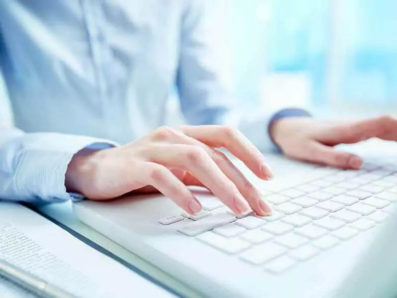 ¿Es peligroso el cibersexo?