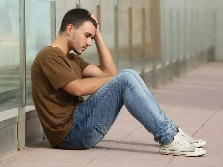 La tristeza posparto y la depresión postnatal también pueden afectar al padre