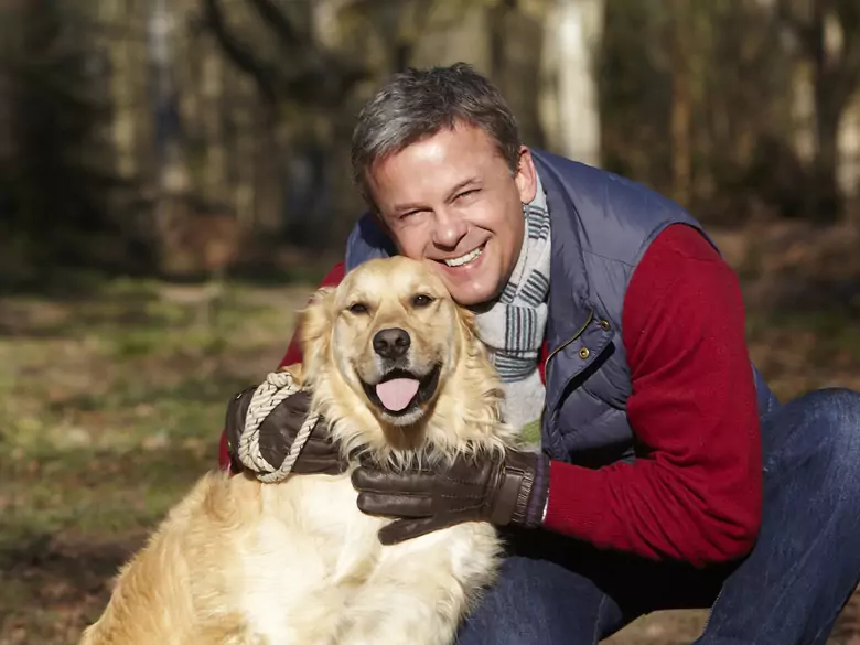 Los perros no sólo pueden oler las drogas, sino también... cáncer