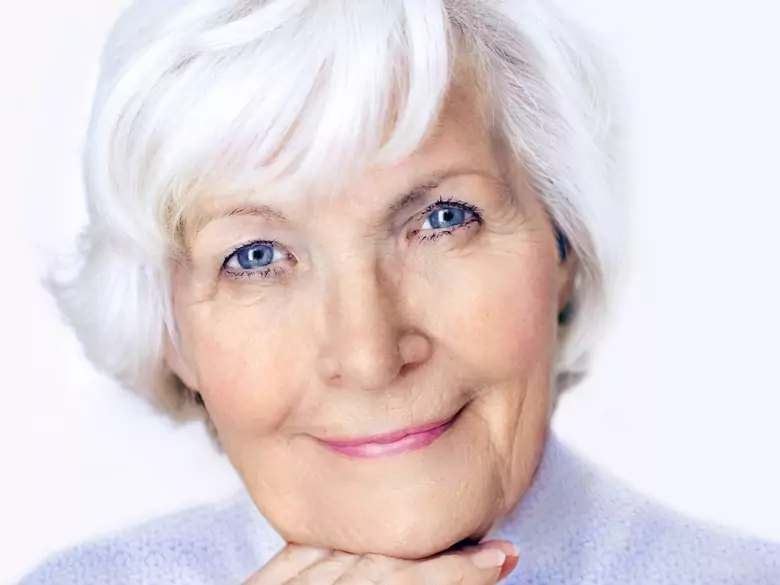 Implantes dentales permanentes