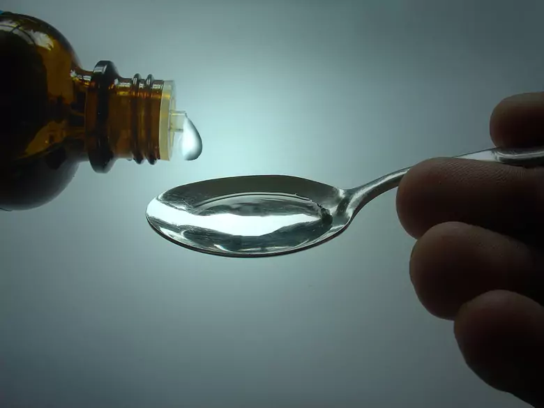 Vitamina K en lactantes: ¿puede un recién nacido recibirla por vía oral?