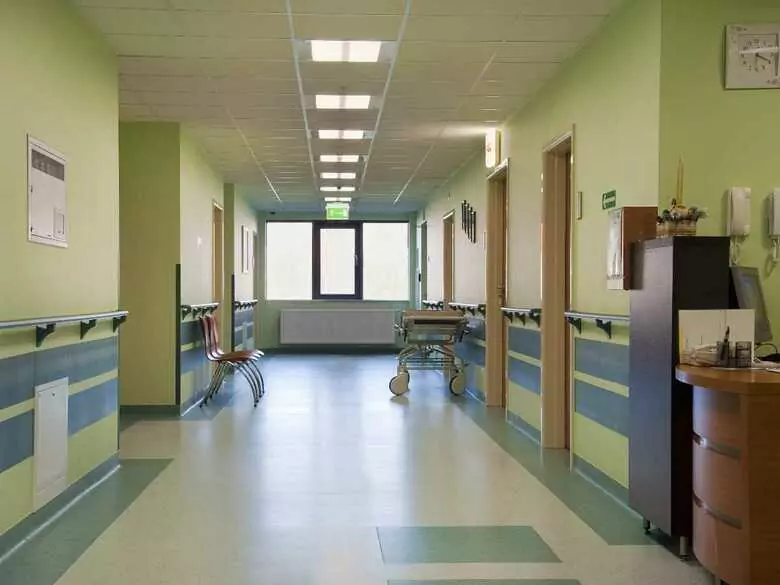 Paciente en un hospital psiquiátrico