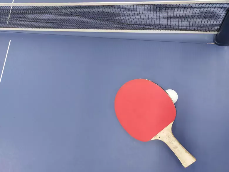¿Cuáles son los beneficios de practicar ping-pong?