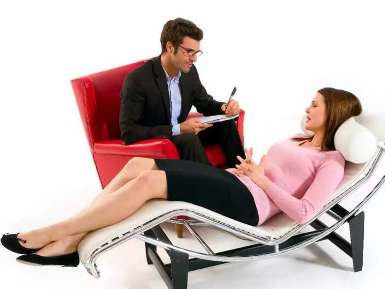 ¿Cuál es la diferencia entre un psicólogo y un psiquiatra?