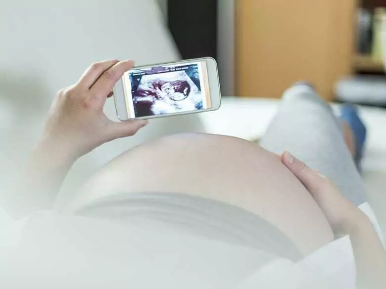 El bebé en el útero