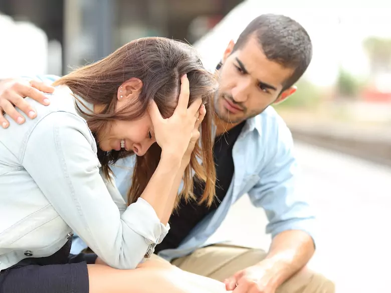 La respuesta de los hombres a la necesidad de hablar de una mujer
