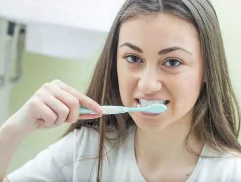 Gingivitis - causas, síntomas, diagnóstico, tratamiento